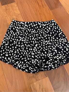 Black & White polka dot Printed Women's Shorts